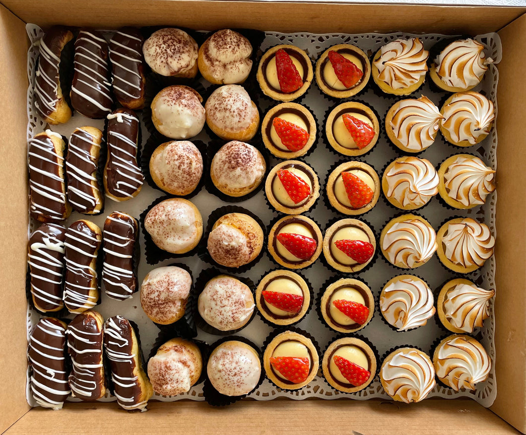 (SW02) 48PC OF ASSORTED MINI PASTRIES (Set A)