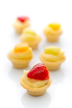 Load image into Gallery viewer, (SW32) Mini Fruit Tarts (16pc / 36pc)