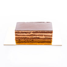 Load image into Gallery viewer, (CB01) Hazelnut Crunch Bar Cake (Best seller!)